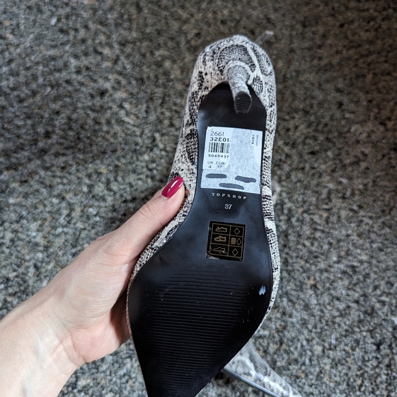 Topshop Snake Print Booties - Picture 2 of 3